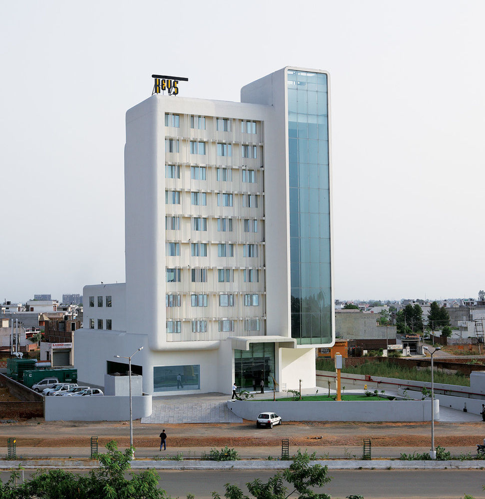 Keys Select By Lemon Tree Hotels, Ludhiana Exterior photo