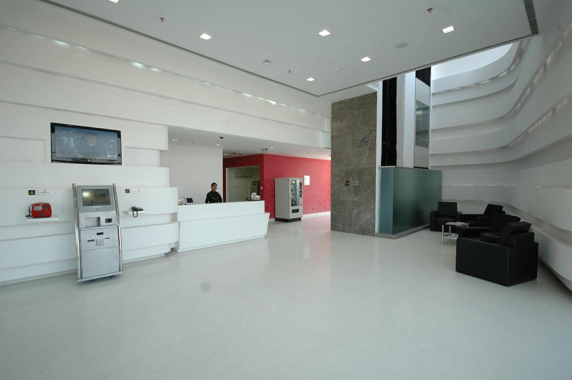 Keys Select By Lemon Tree Hotels, Ludhiana Exterior photo